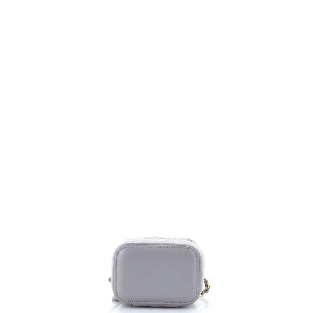 Chanel Pearl Crush Vanity Case With #246403C41B - Picture 4 of 6